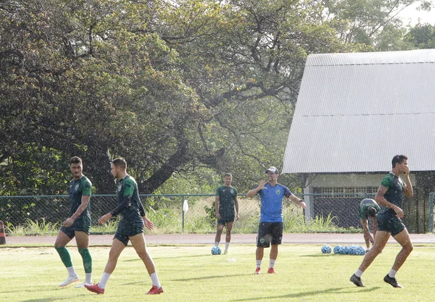 Técnico Jerson Testoni e jogadores