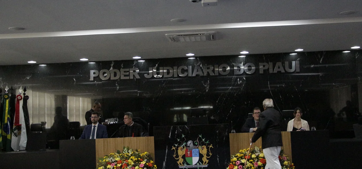 TJ-PI recebe Nereu José Giacomolli, desembargador do TJ do Rio Grande do Sul