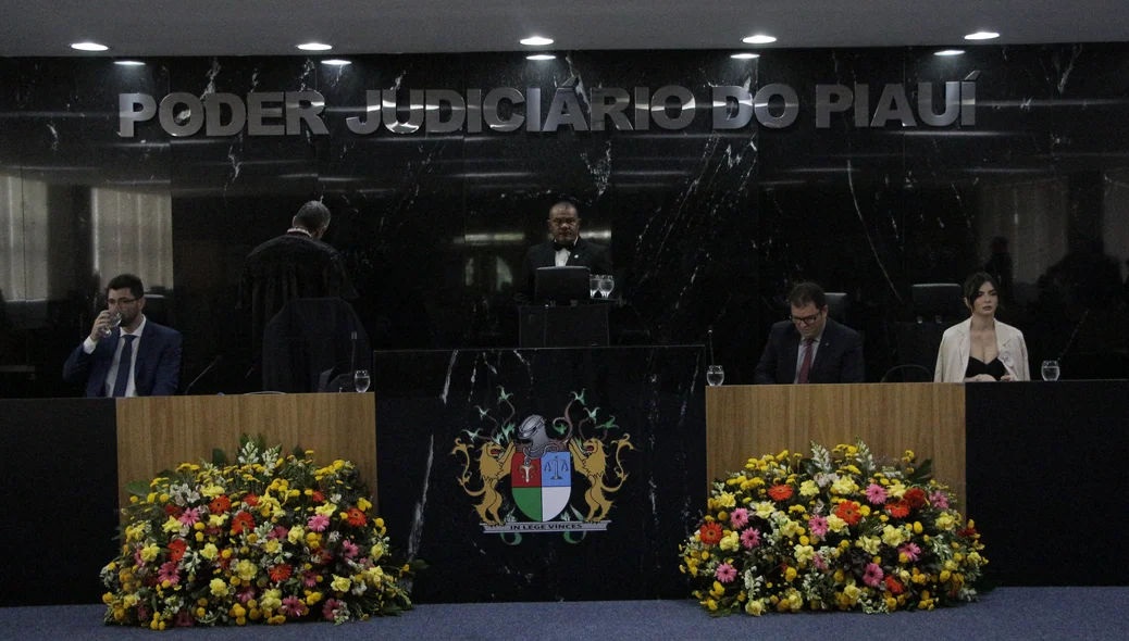 Tribunal de Justiça do Piauí recebe Nereu José Giacomolli