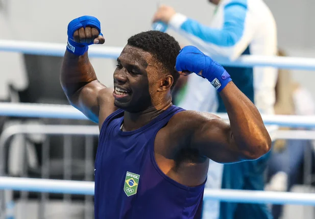 Wanderley Pereira avança para a final do Mundial de Boxe Masculino