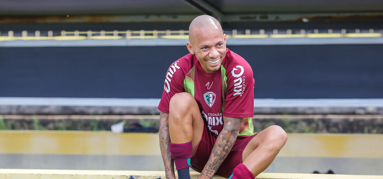 Wesley se preparando para o treino