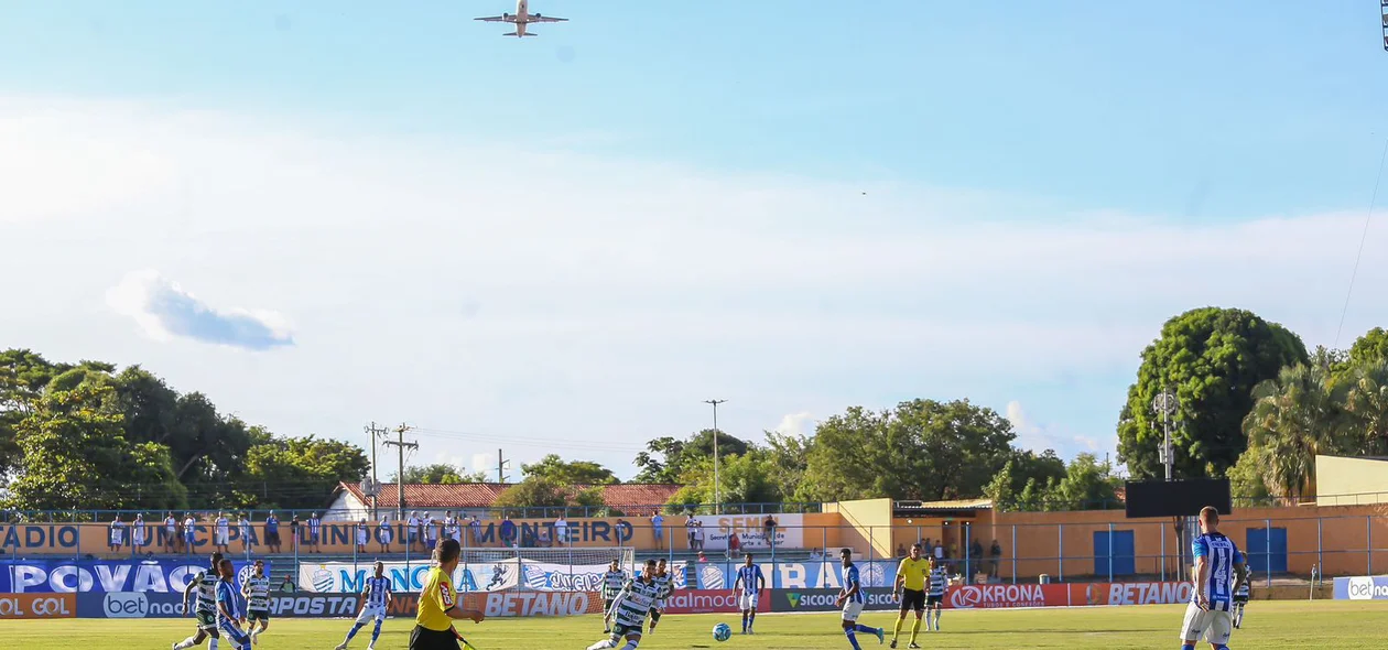 Altos e CSA se enfrentaram em Teresina