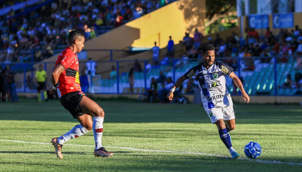 Altos x Pouso Alegre no Lindolfo Monteiro