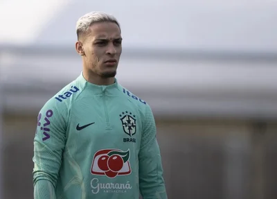 Antony, do Manchester United e seleção brasileira, foi acusado de violência doméstica