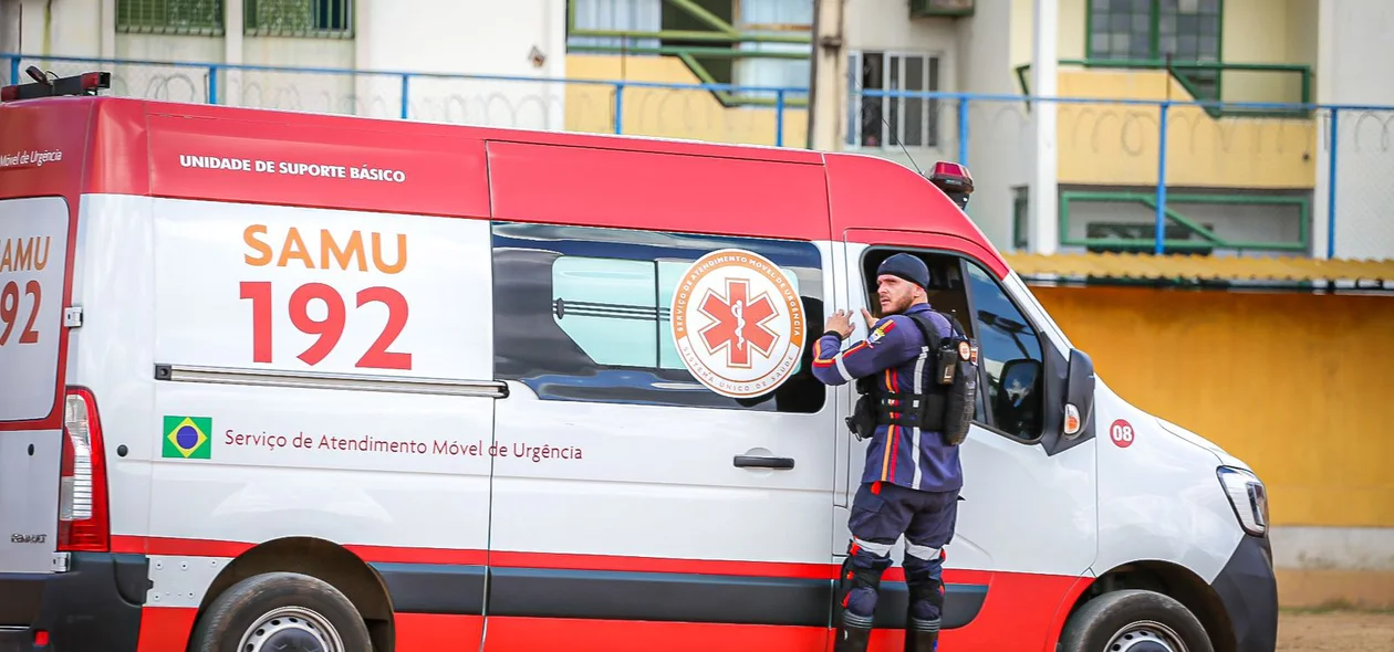 Ao todo, 3 ambulâncias foram no local