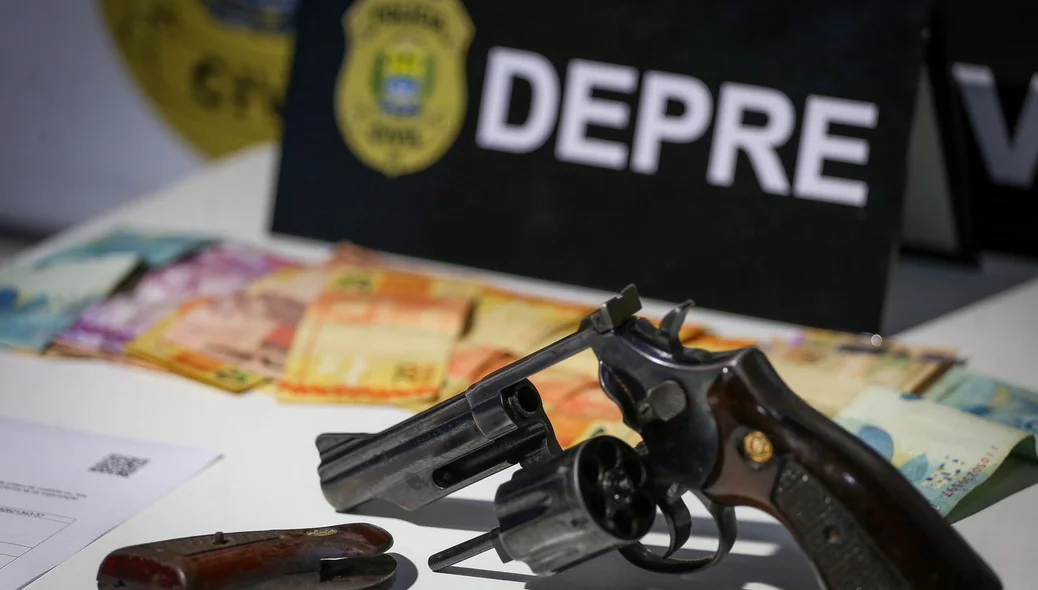 Arma de fogo apreendida na Operação H2O