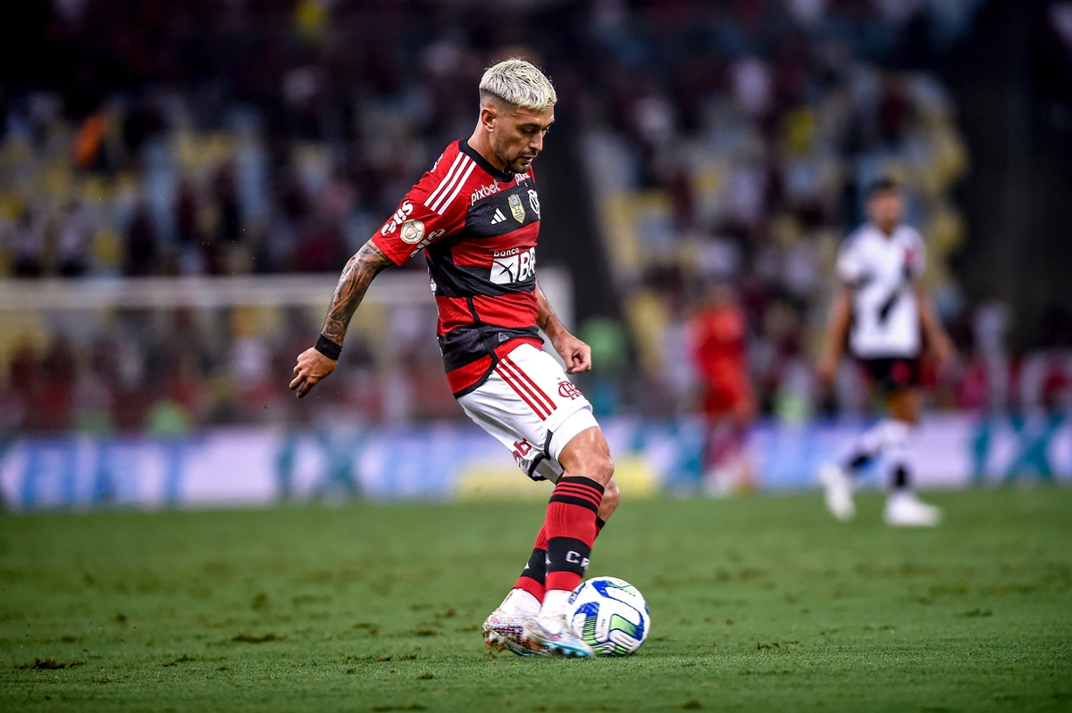 Arrascaeta foi o autor do segundo gol do Flamengo