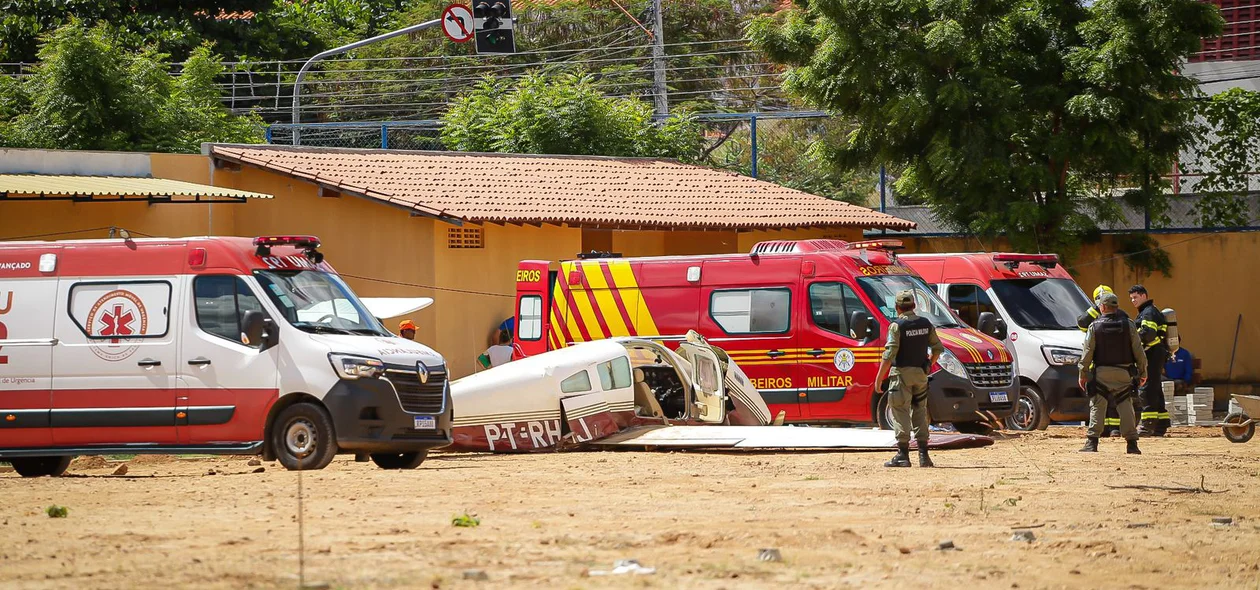 Avião monomotor era ocupado por cinco tripulantes