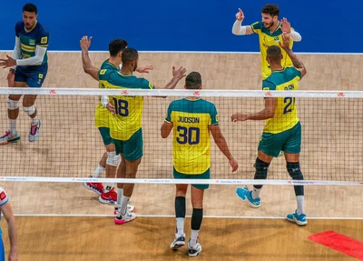 Brasil vence Eslovênia por 3 sets a 1