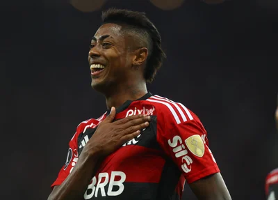 Bruno Henrique foi um dos destaques da partida e marcou na goleada contra o Aucas