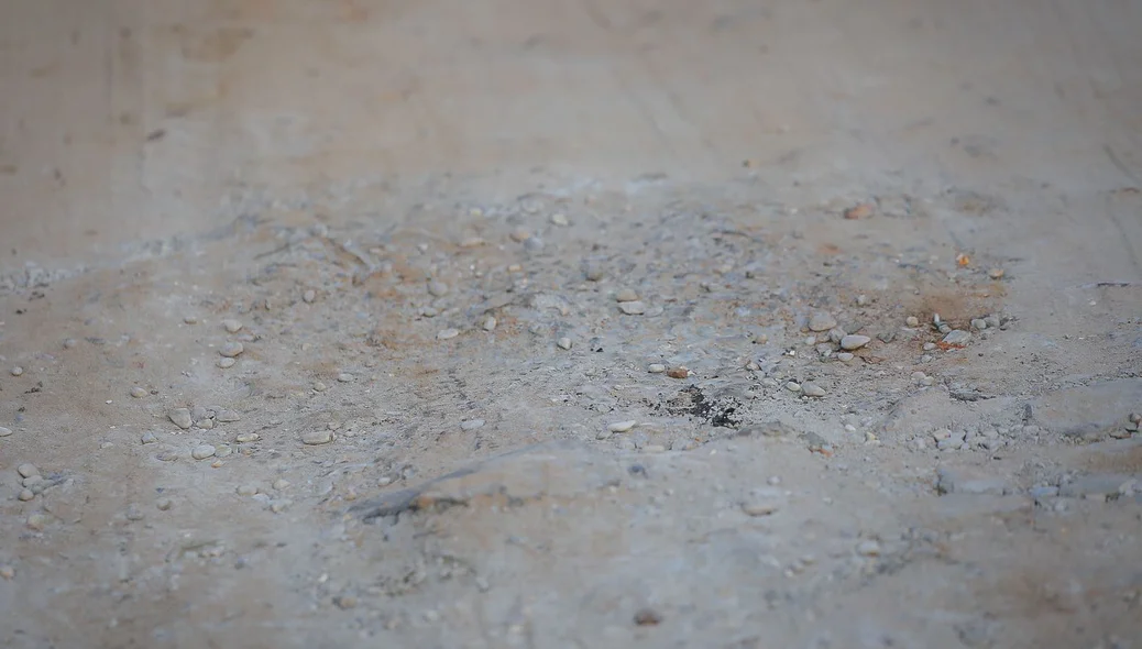 Calçamento mal feito