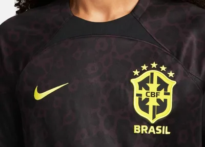 Camisas de goleiro serão usadas ao longo do primeiro tempo no confronto em Barcelona