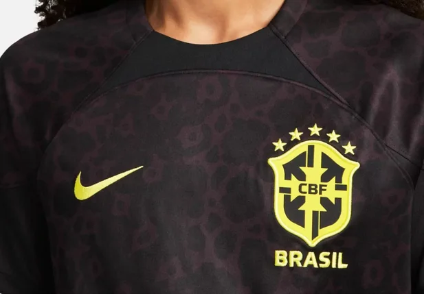 Camisas de goleiro serão usadas ao longo do primeiro tempo no confronto em Barcelona