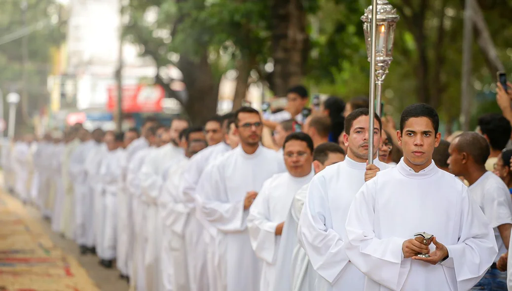 Celebração contou com milhares de fiéis