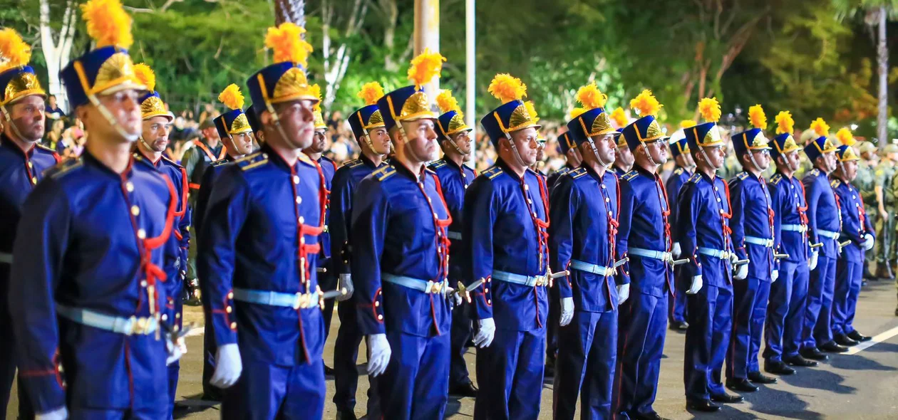 Cerimônia de comemoração ao aniversário da Polícia Militar