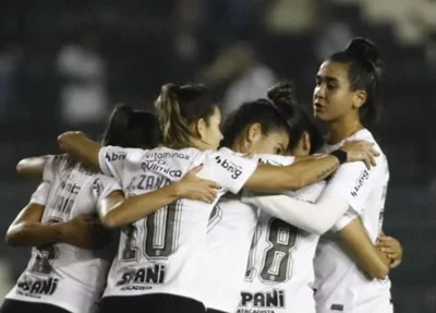 Corinthians goleia Flamengo na 14ª rodada do Brasileirão
