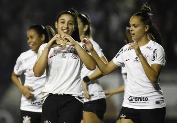 Corinthians vence o Cruzeiro
