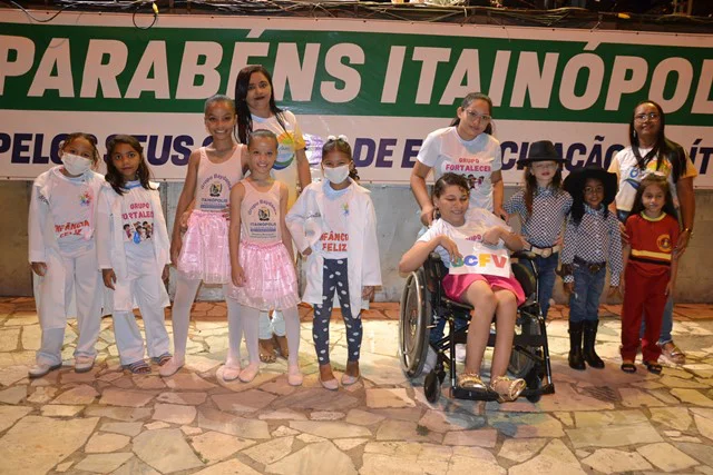 Crianças que fazem parte do Serviço de Convivência e Fortalecimento de Vínculos