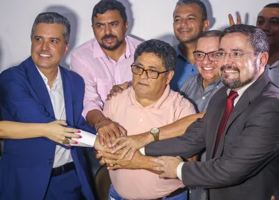 Dr. Vinicius quer unificar nome de Fábio Novo