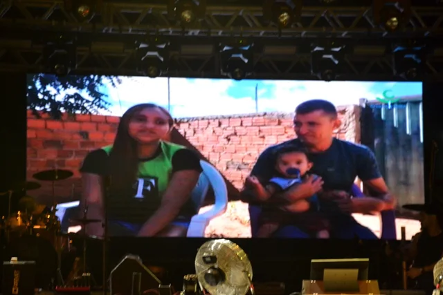 Durante o evento, também foi exibido um vídeo com relatos de famílias que participam do Programa Criança Feliz
