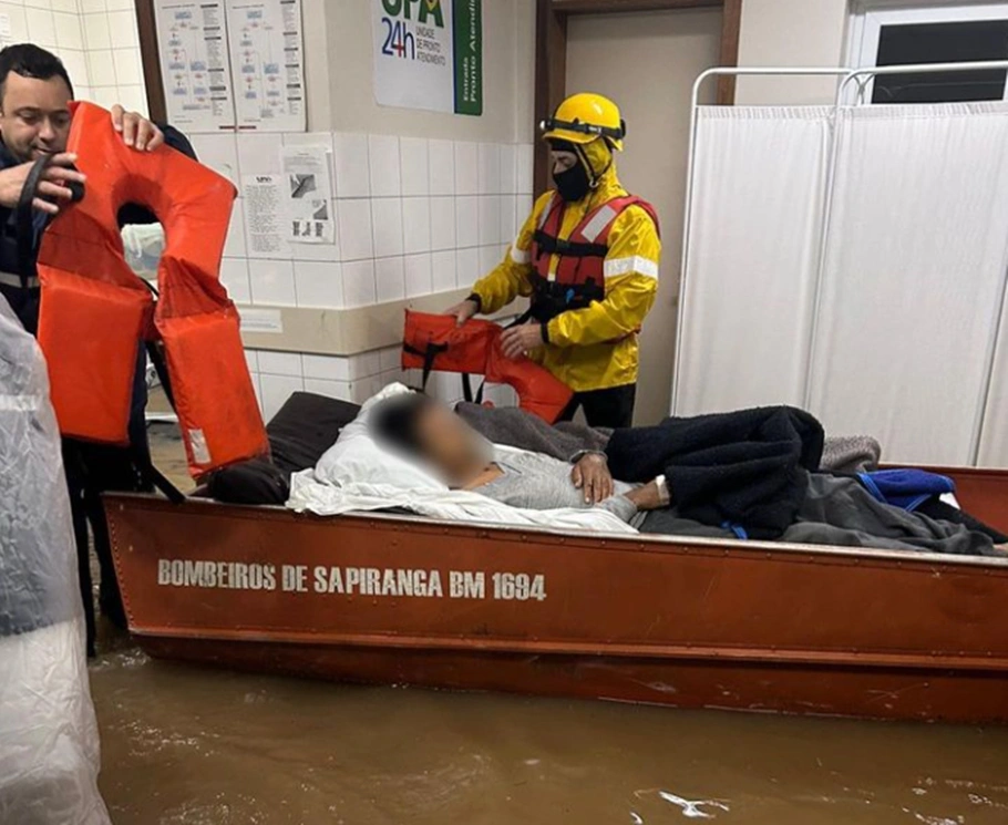 Equipe de resgate no Rio Grande do Sul