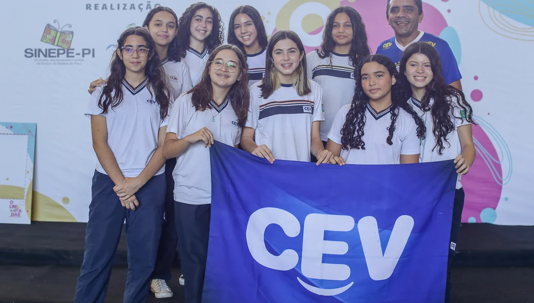 Equipe feminina do CEV