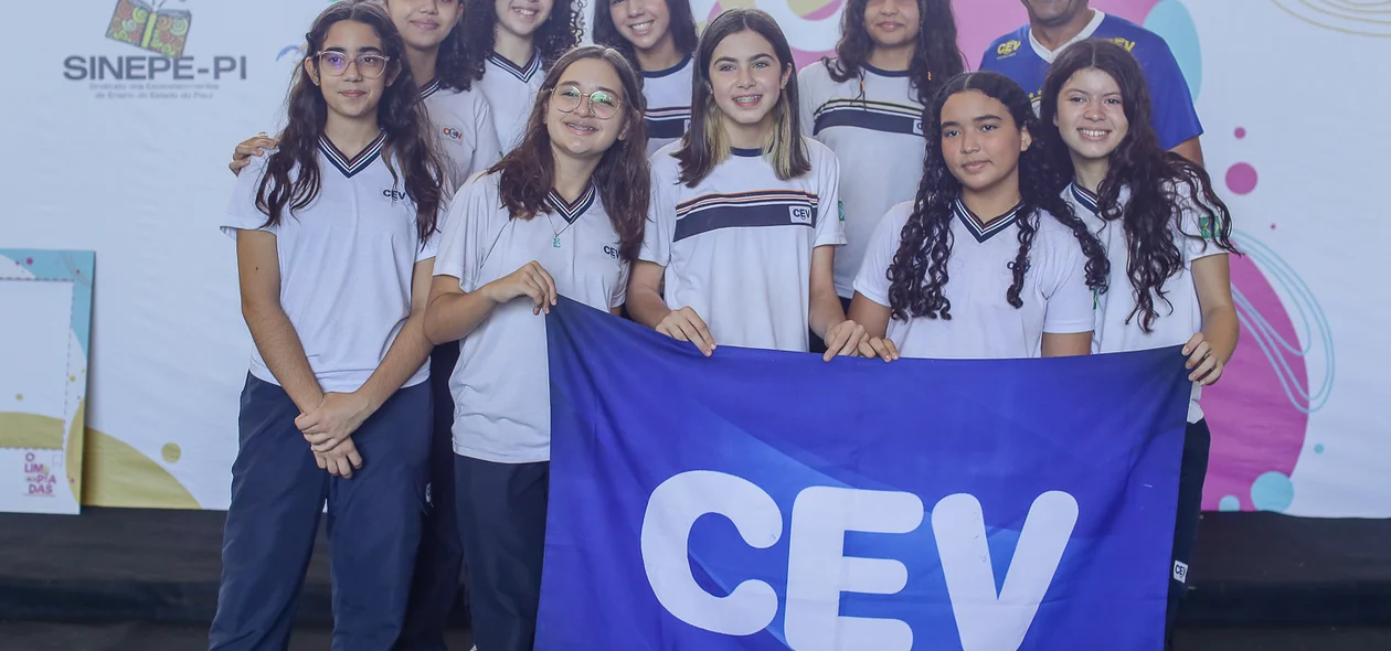 Equipe feminina do CEV
