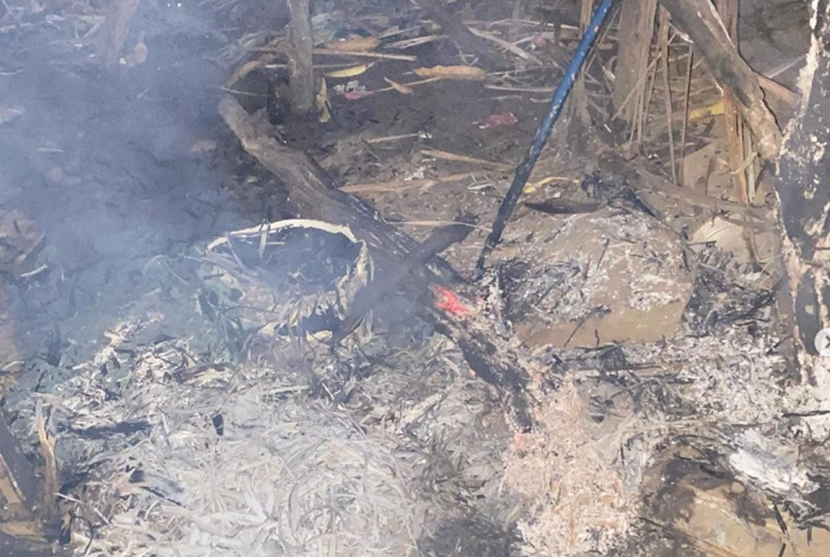 E.S.L incendiou colchão, roupas e outros objetos