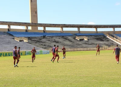 Fluminense-PI faz último treino antes do duelo contra o Atlético-CE