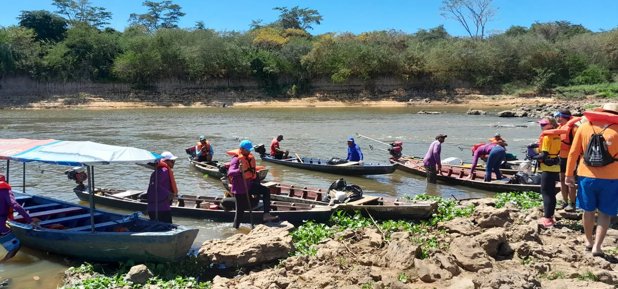 Grupo já chegando perto do Parque Ambiental Encontro dos Rios