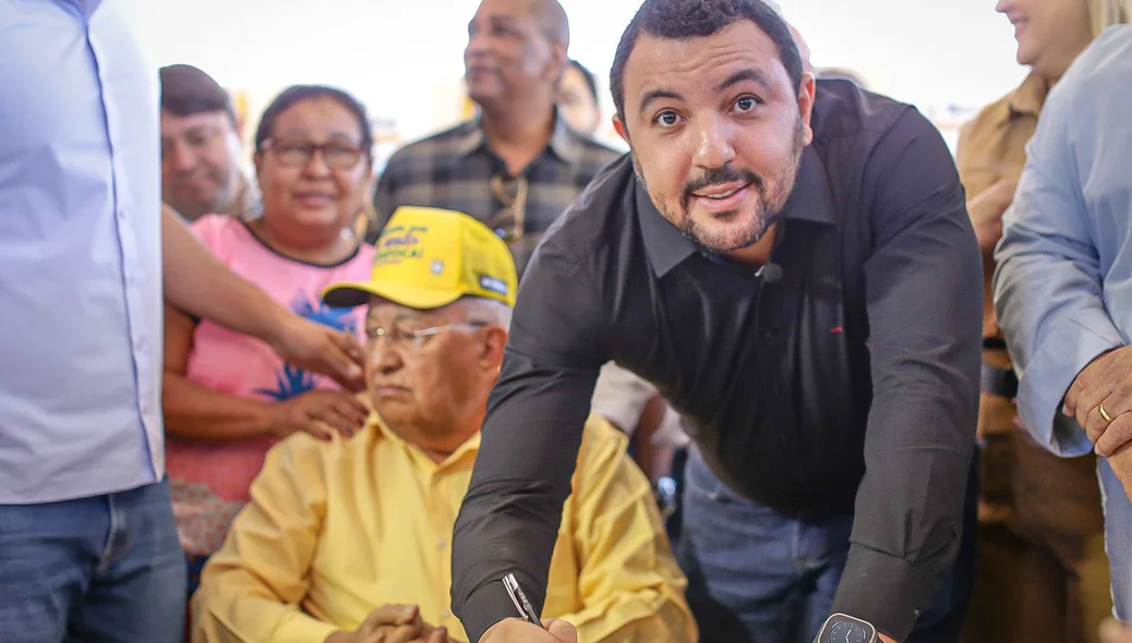 João Duarte assina ordem de serviço para execução da obra