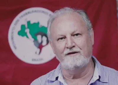 João Pedro Stedile viajou na comitiva presidencial para a China, em abril