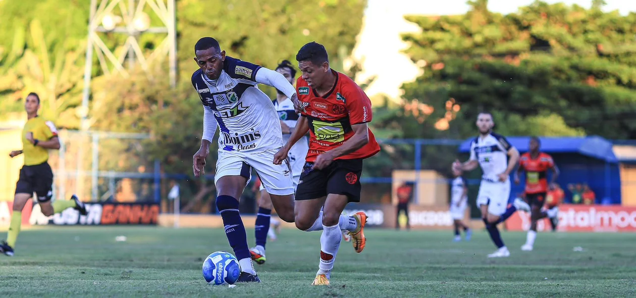 Jogo ficou bastante pegado no segundo tempo