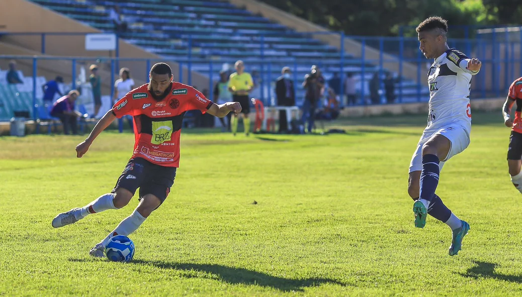 Jogo terminou empatado no primeiro tempo