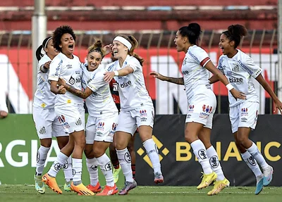 Jogos de ida das quartas do Brasileirão Feminino começaram nesse domingo (18)