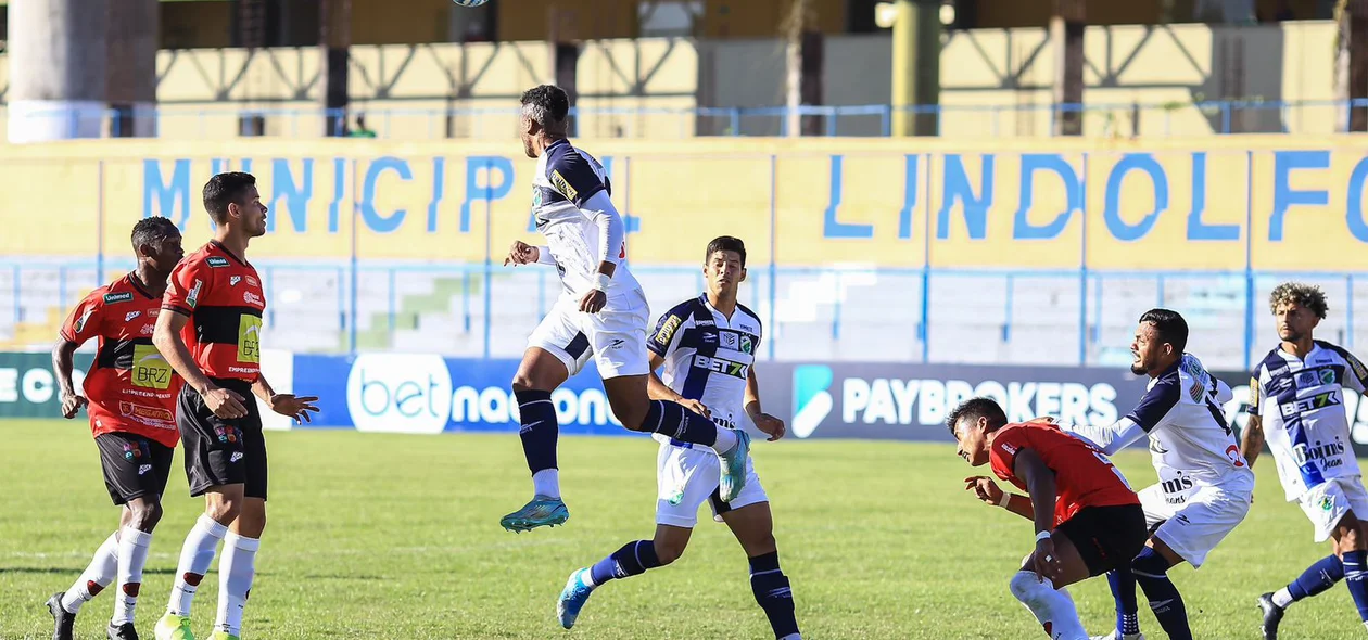 Lance que levou muito perigo para o time do Altos