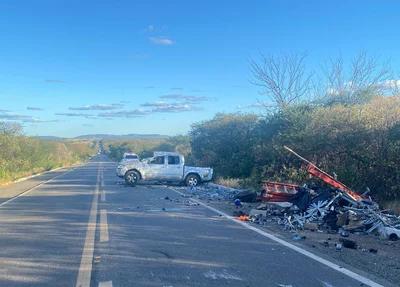 Motorista fica ferido após Hilux capotar na BR 343 em Paulistana
