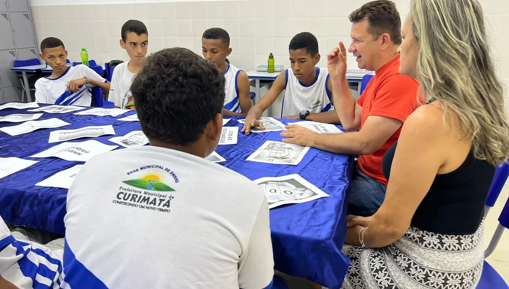 O momento foi compartilhado junto a diretora da escola, Kayla, e com a coordenadora Violene