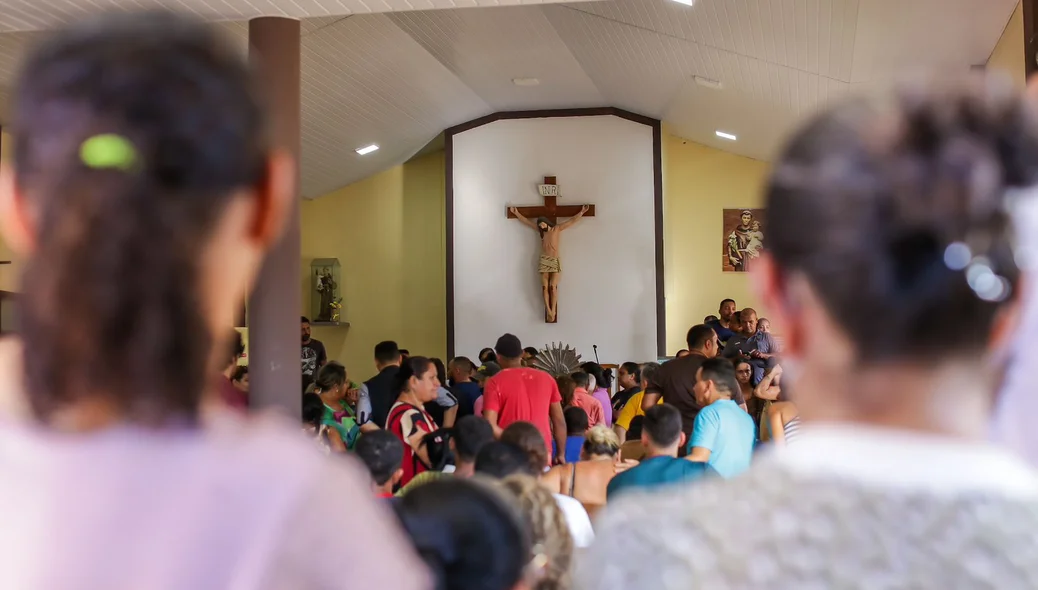 O velório de ambas as vítimas foi marcado por comoção