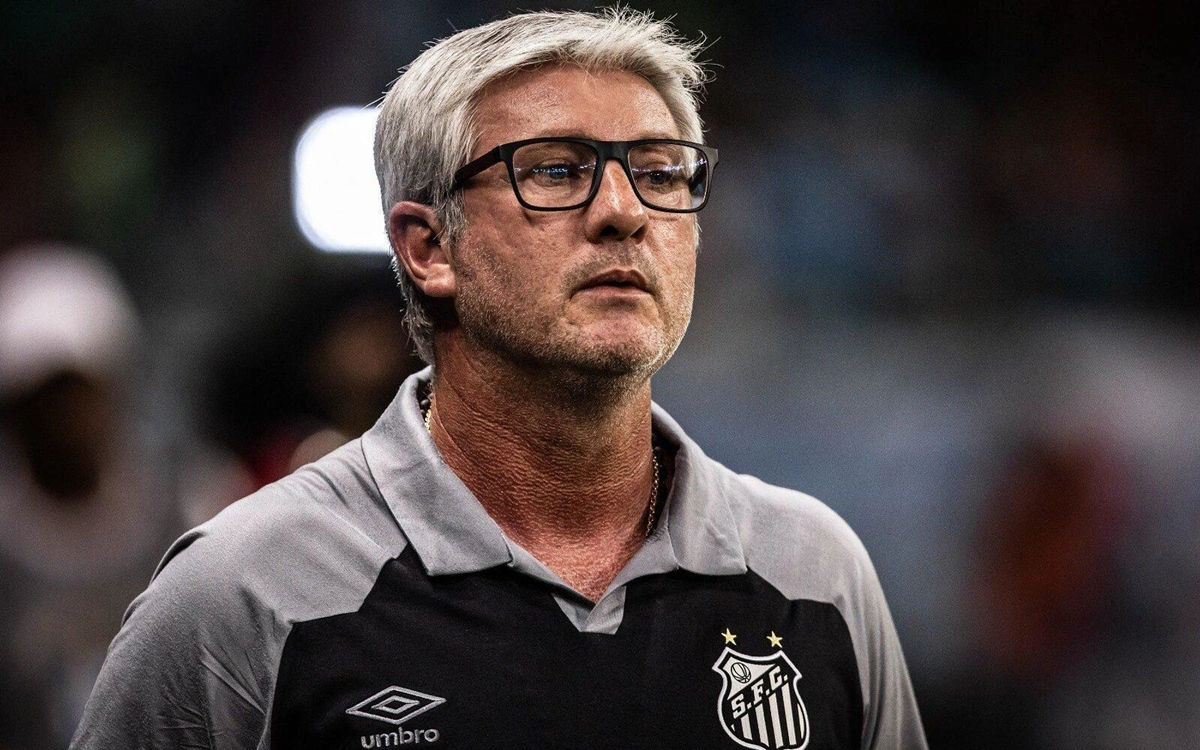 Odair Hellmann foi demitido do comando do Santos