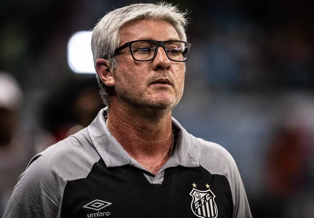 Odair Hellmann foi demitido do comando do Santos
