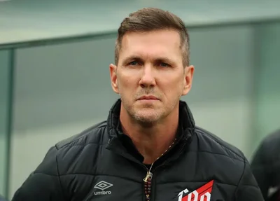 Paulo Turra, ex-Athletico, é o novo técnico do Santos