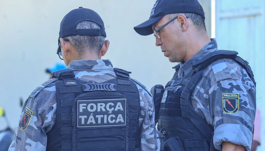 Policiais da Força Tática estiveram no local da ocorrência