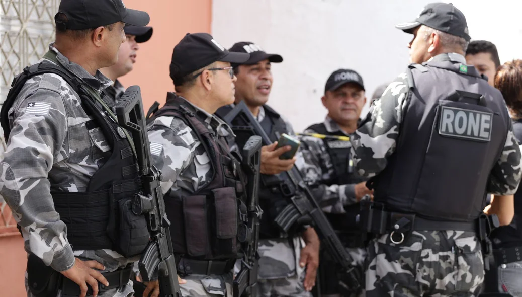 Policiais do RONE foram ao local do crime