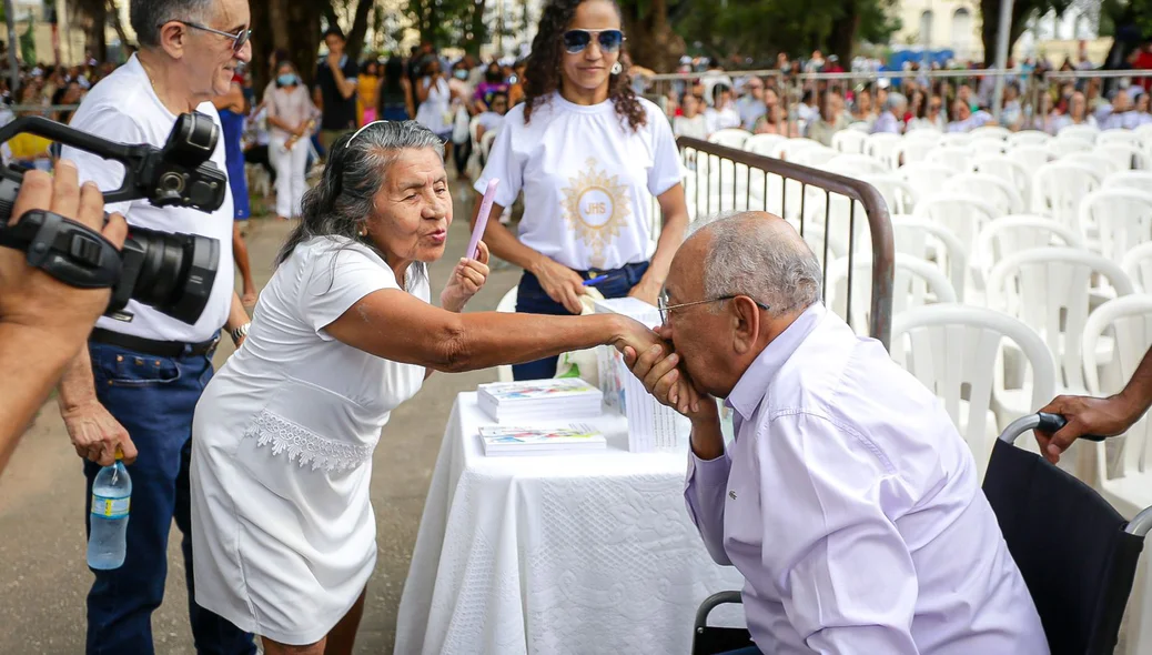 Prefeito Dr. Pessoa e fiéis