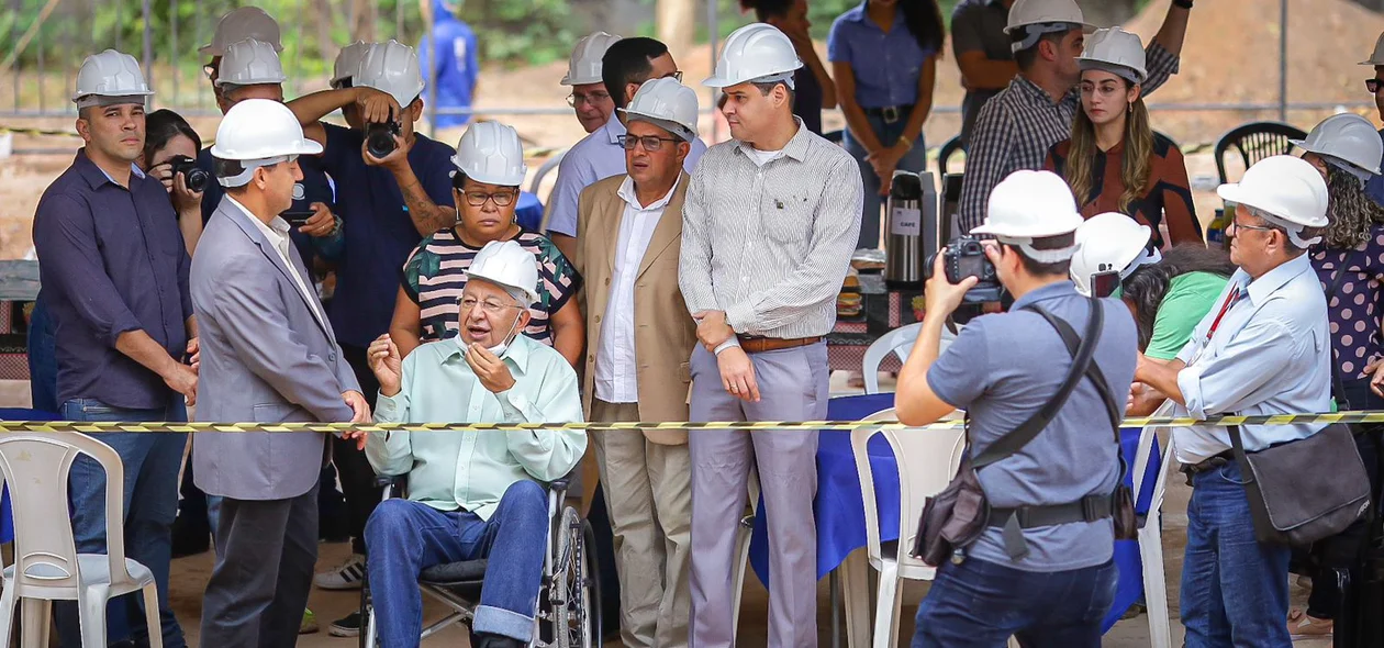 Prefeito Dr. Pessoa visita obra na zona Norte de Teresina