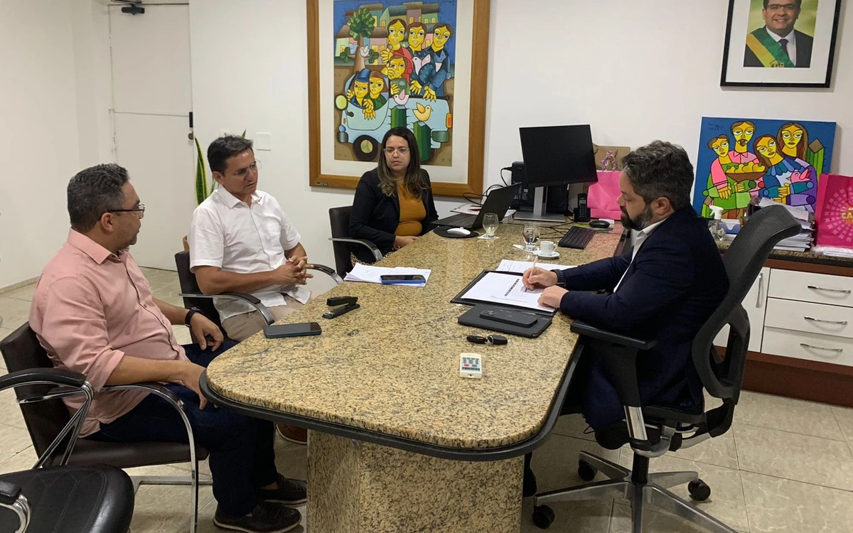 Prefeito Hilton Gomes define prioridades de investimentos para Jatobá