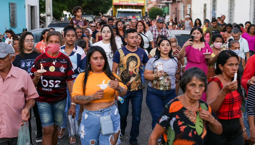 Procissão durante o festejo de Poti Velho