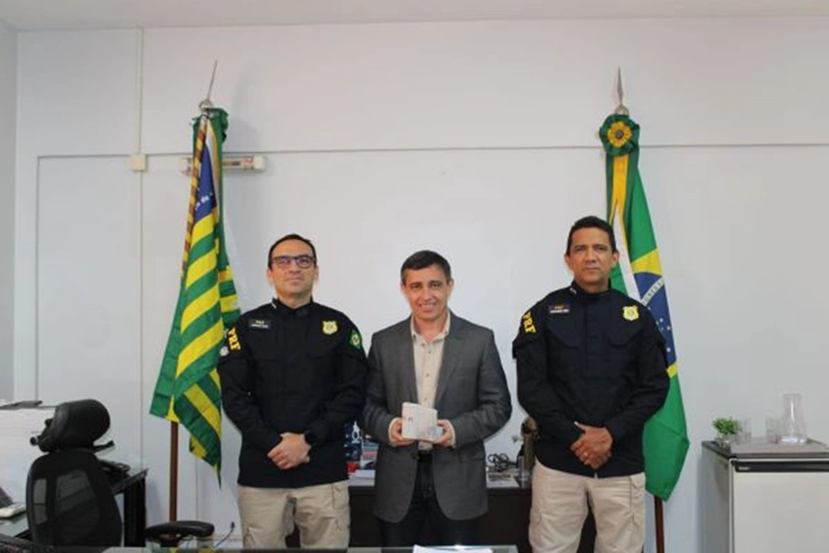 Procurador-chefe do MPT e Superintendente da PRF