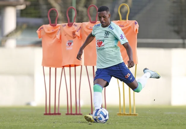 Robert Renan foi convocado para a Seleção Brasileira